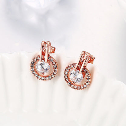 Women's Earrings Are Small And And Fashionable