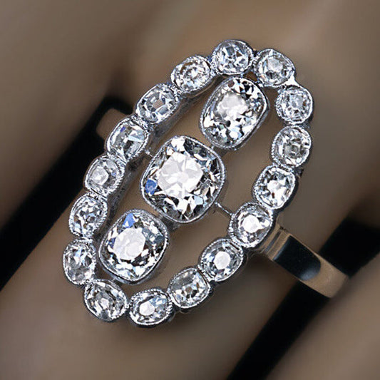 Women's Fashion And Luxury Inlaid Zircon Ring