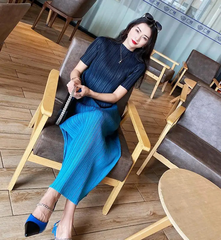 Summer Dress 2023 New Pleated Dress Temperament Fashion Sexy Simple Pleated Oversized A-line Long Skirt O-Neck Robe