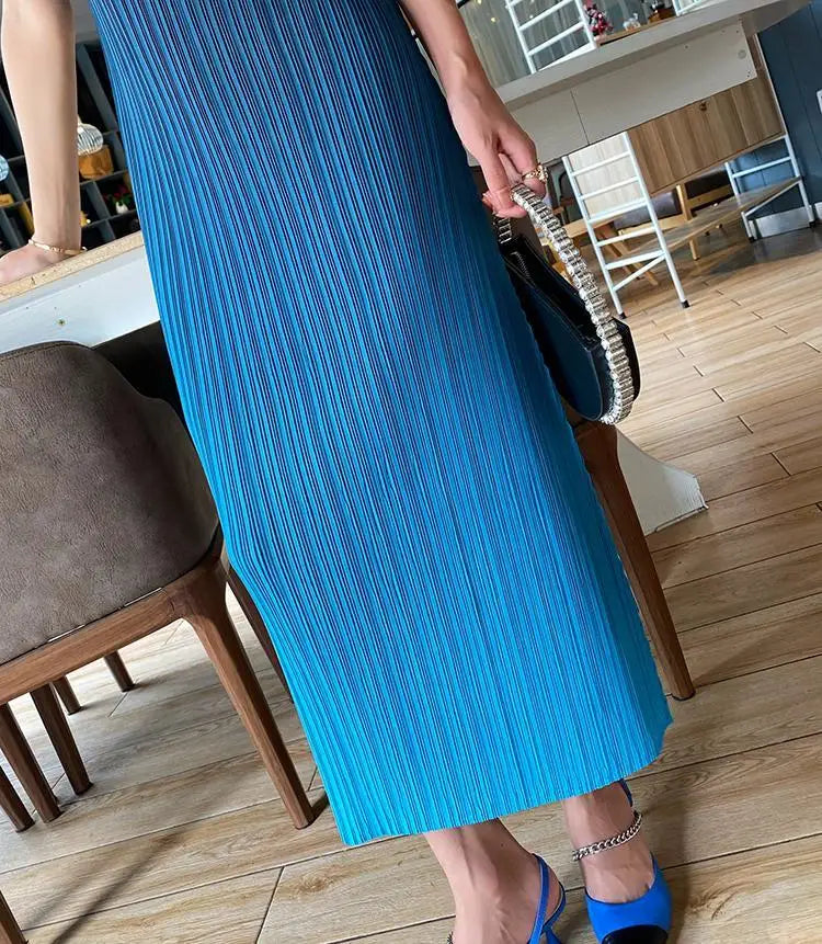 Summer Dress 2023 New Pleated Dress Temperament Fashion Sexy Simple Pleated Oversized A-line Long Skirt O-Neck Robe