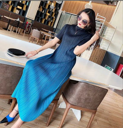 Summer Dress 2023 New Pleated Dress Temperament Fashion Sexy Simple Pleated Oversized A-line Long Skirt O-Neck Robe