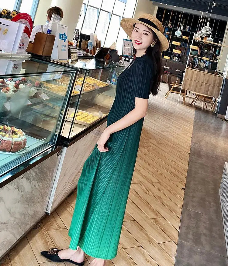 Summer Dress 2023 New Pleated Dress Temperament Fashion Sexy Simple Pleated Oversized A-line Long Skirt O-Neck Robe