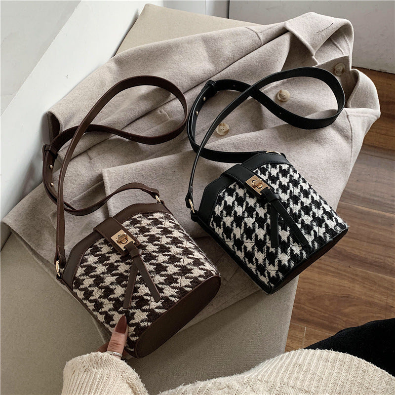 Vintage Hong Kong Style Houndstooth Fashion Messenger Bucket Bag